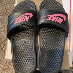NIKE slides